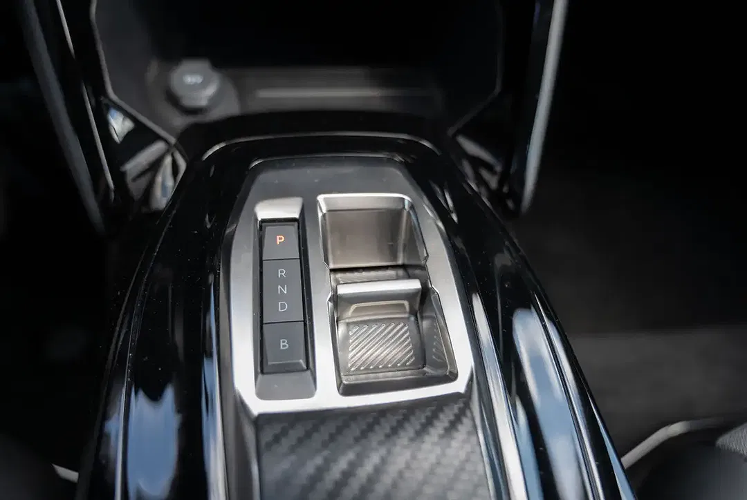 Peugeot 2008 - Thumbnail 10