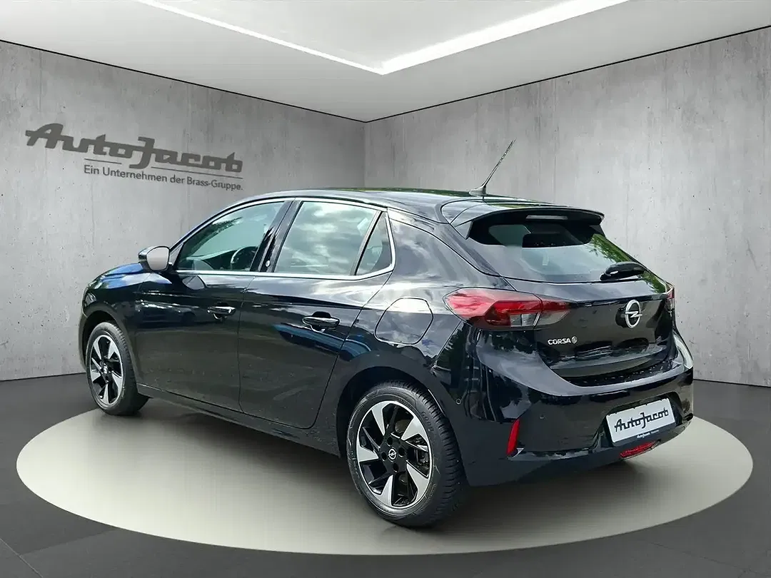 Opel Corsa - Thumbnail 3