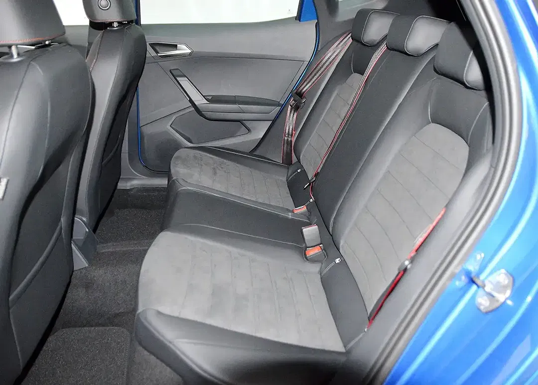 SEAT Arona - Thumbnail 8