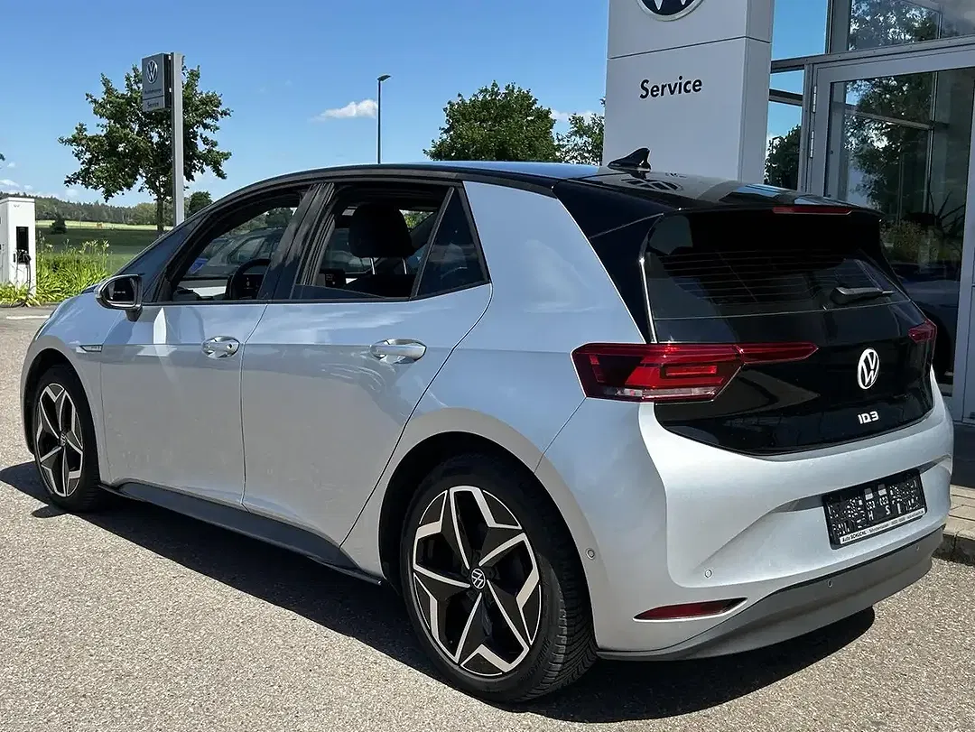 Volkswagen ID.3 - Thumbnail 3