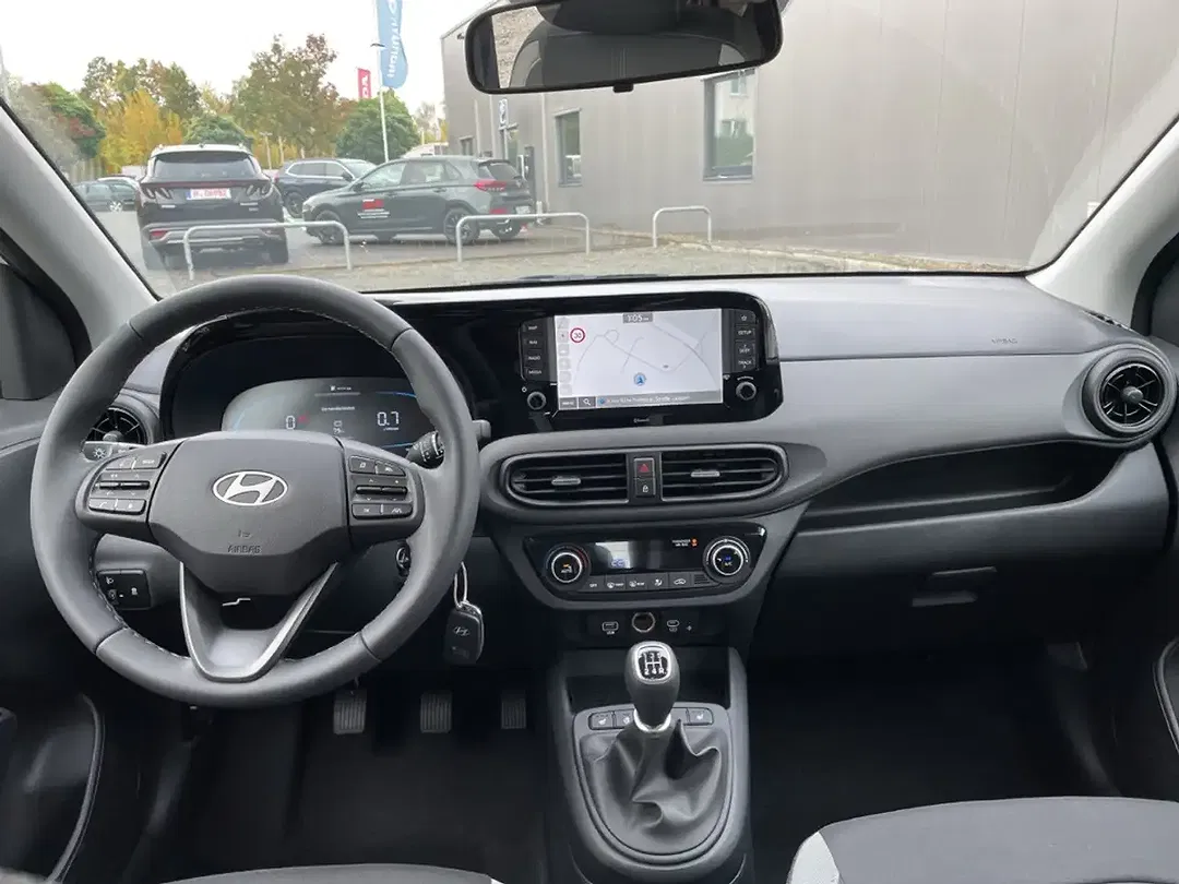 Hyundai i10 - Thumbnail 9