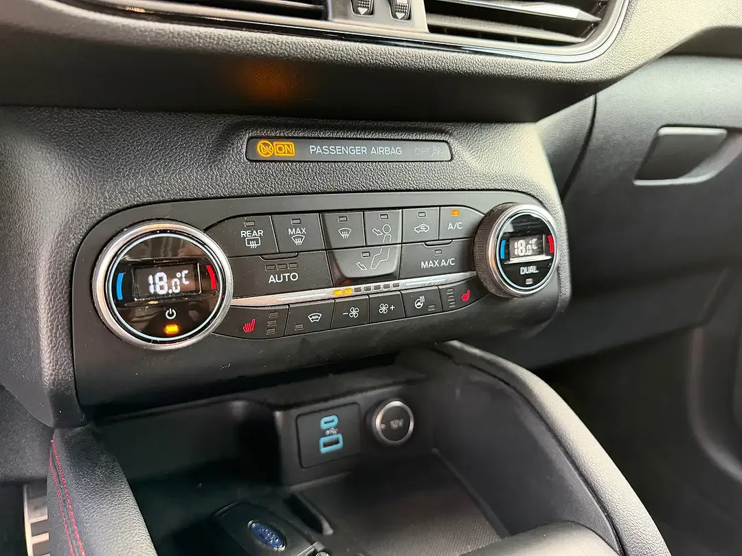 Ford Kuga - Thumbnail 15