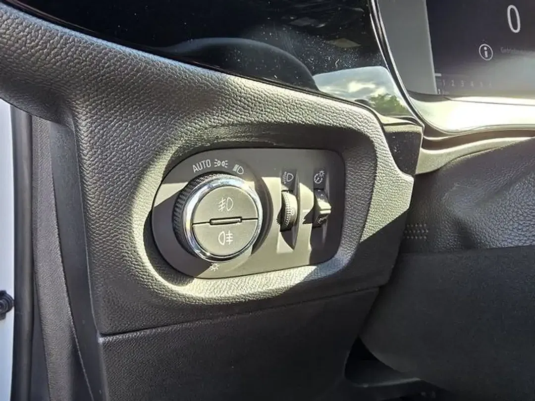 Opel Corsa - Thumbnail 15