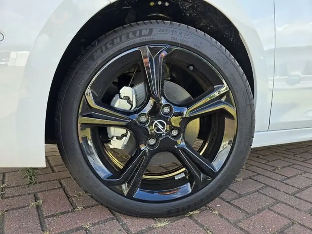 Opel Corsa - Thumbnail 5