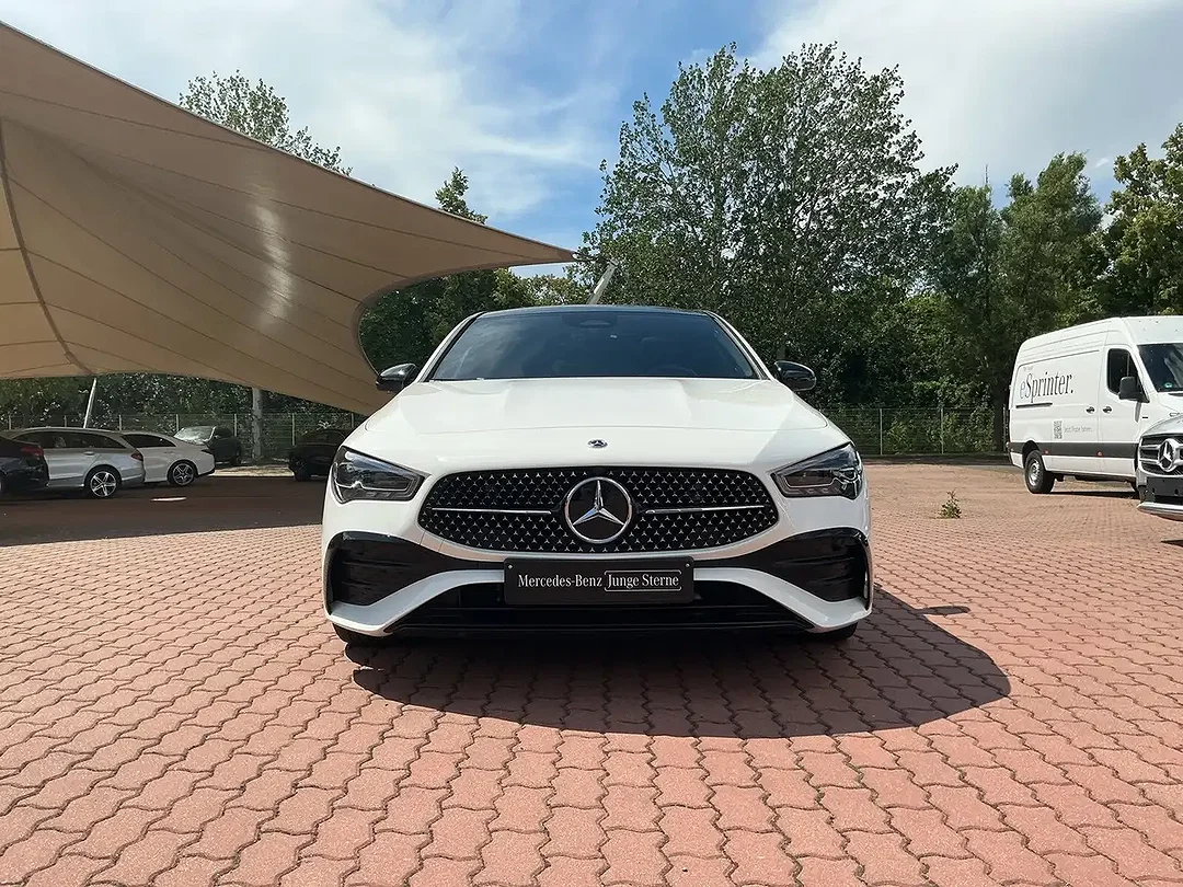 Mercedes-Benz CLA 200 - Afbeelding 1