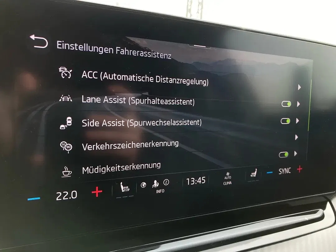 Skoda Octavia - Thumbnail 15