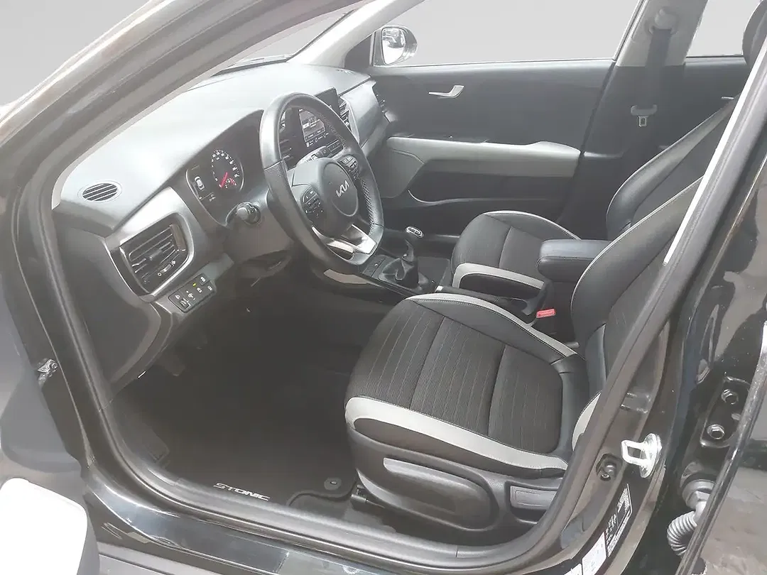 Kia Stonic - Thumbnail 6