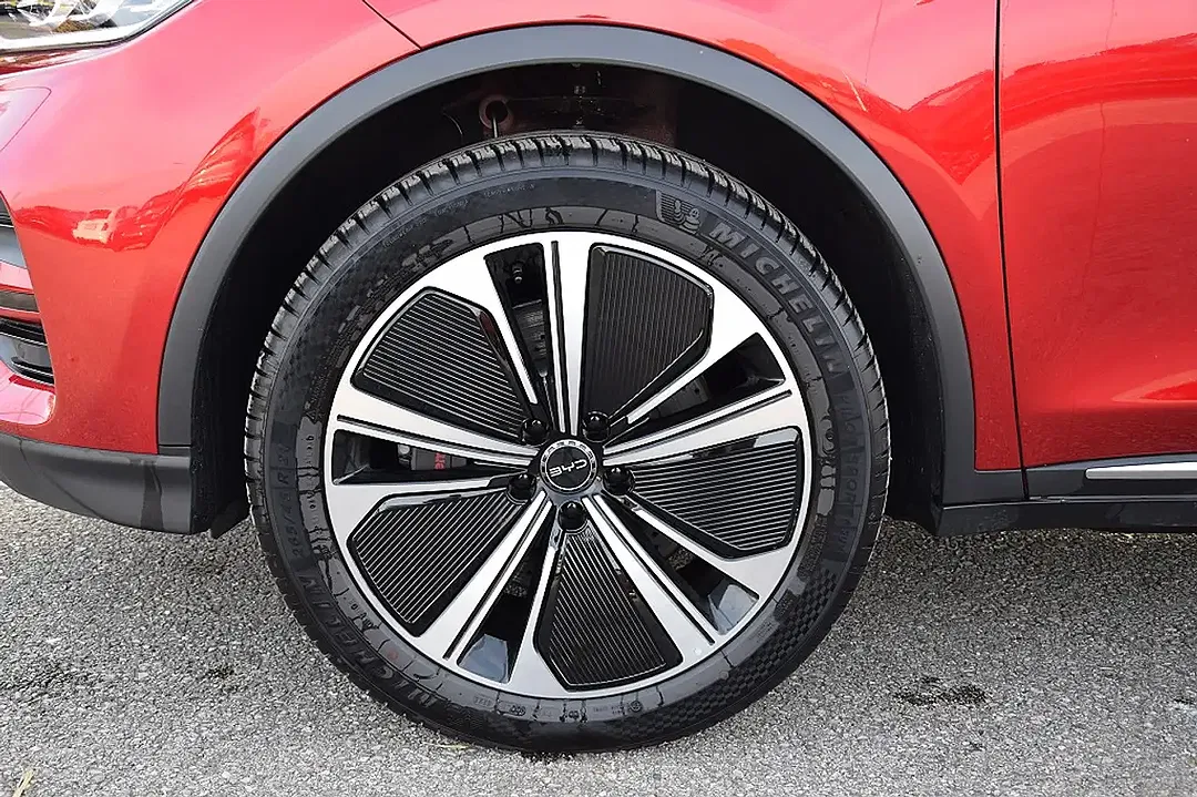 BYD Tang - Thumbnail 5