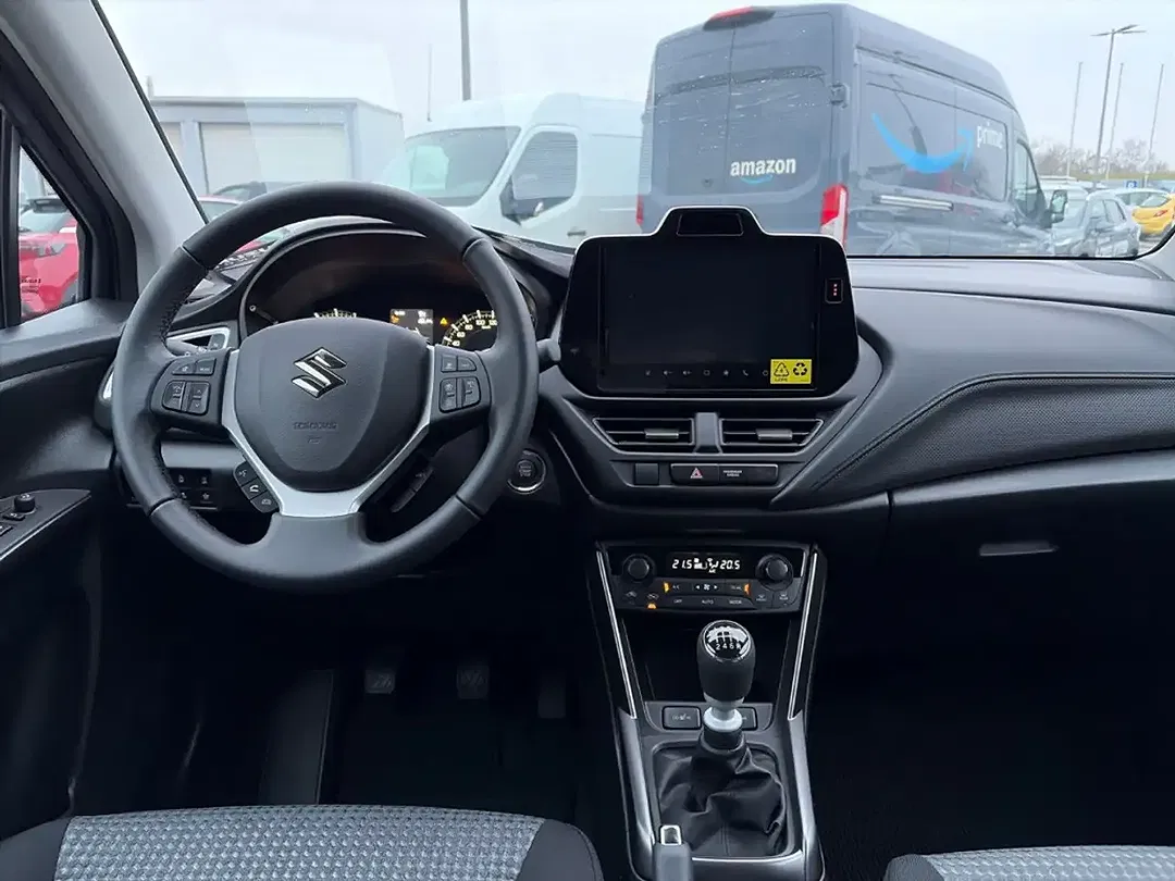 Suzuki SX4 S-Cross - Thumbnail 11