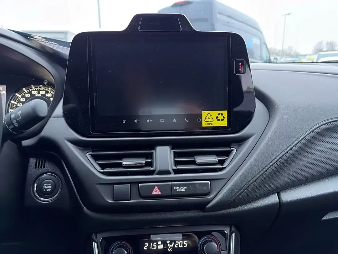Suzuki SX4 S-Cross - Thumbnail 12