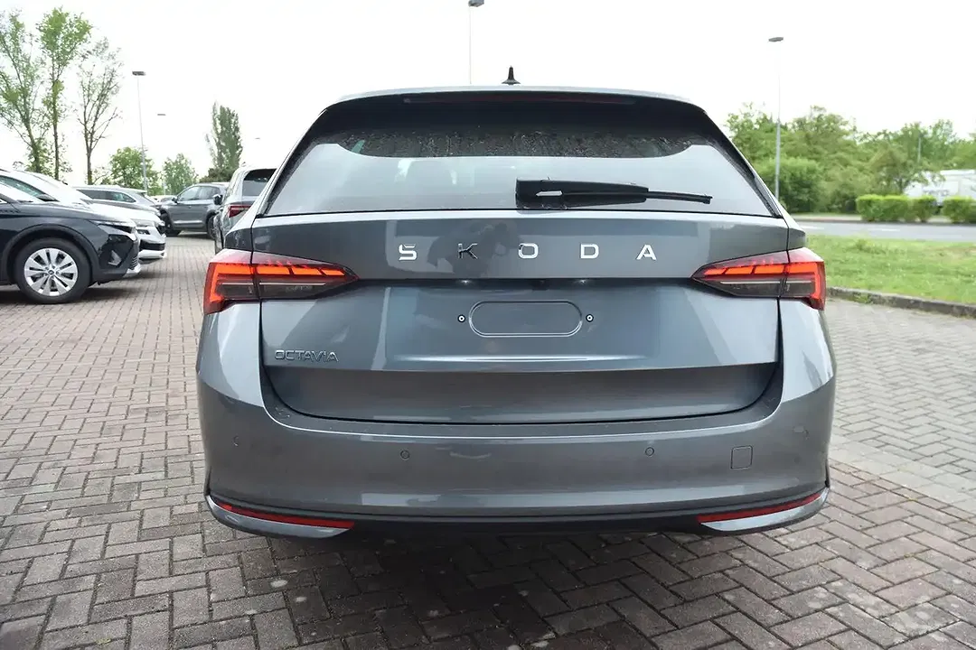 Skoda Octavia - Thumbnail 6