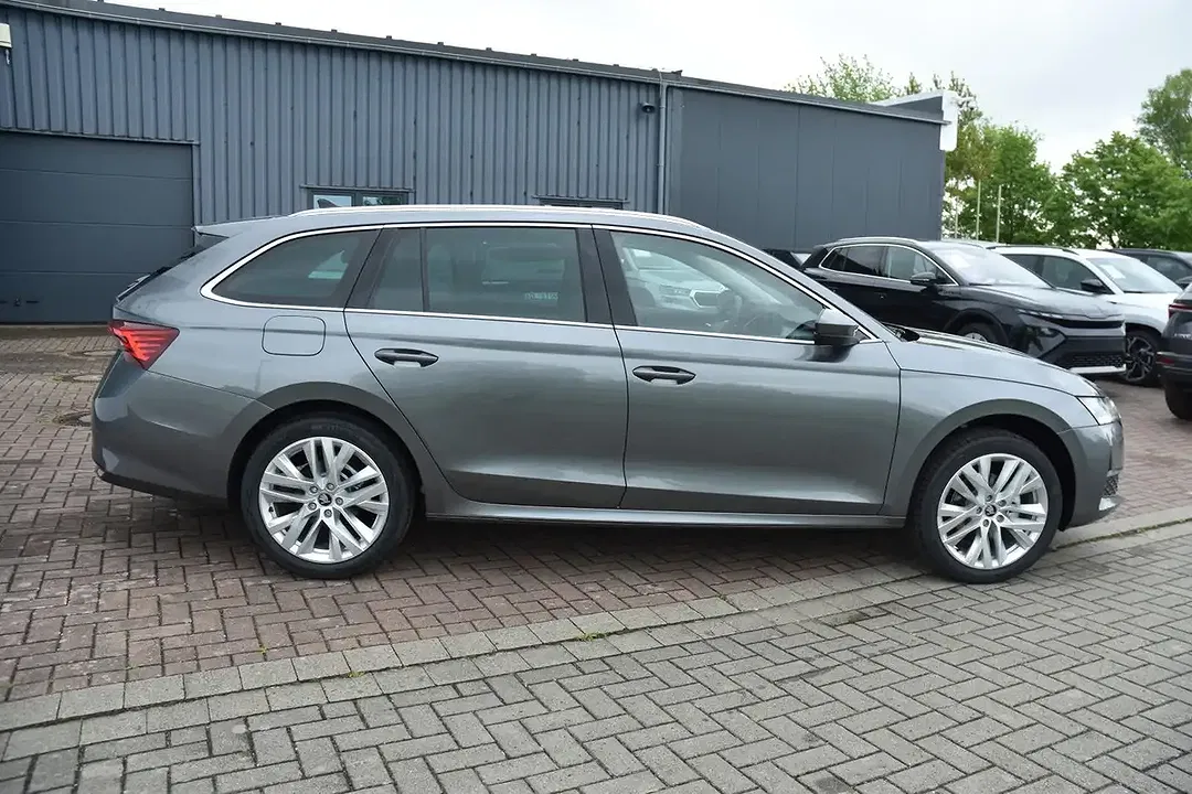 Skoda Octavia - Thumbnail 8