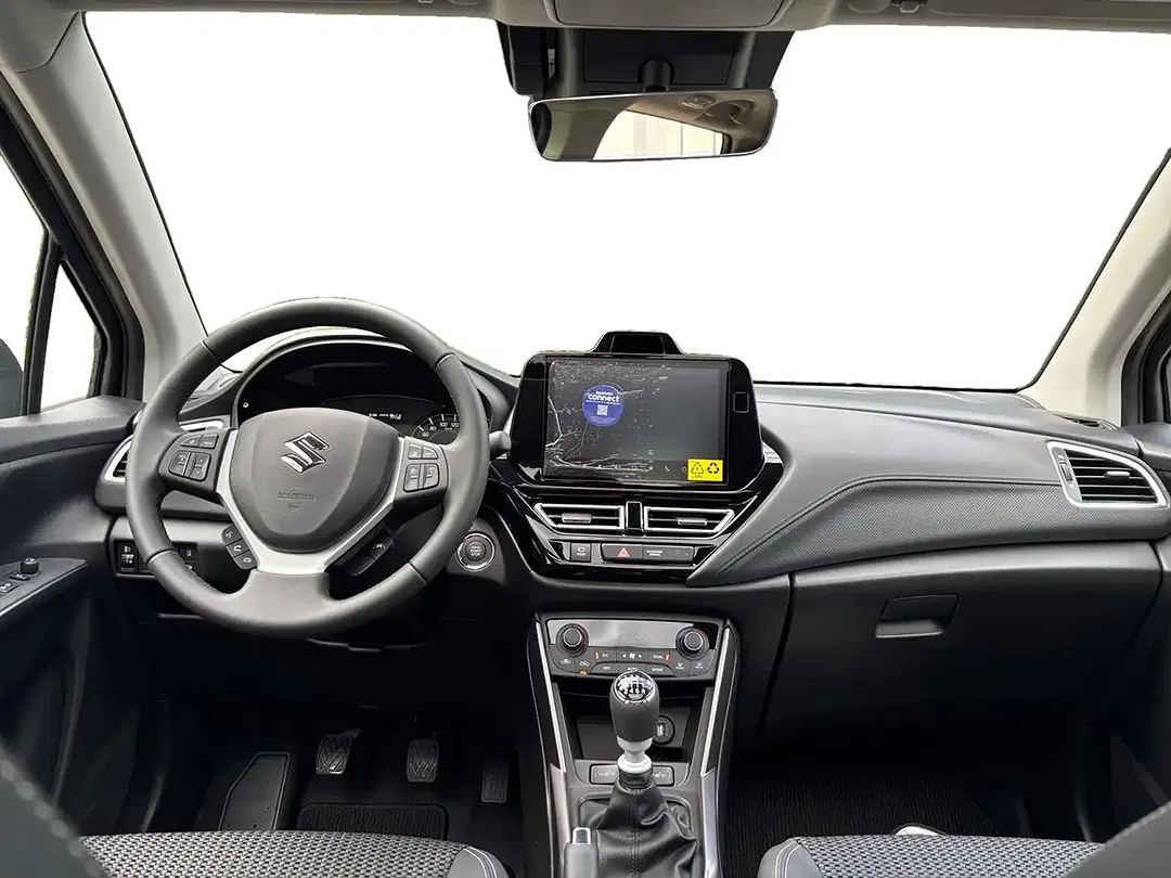 Suzuki SX4 S-Cross - Thumbnail 11