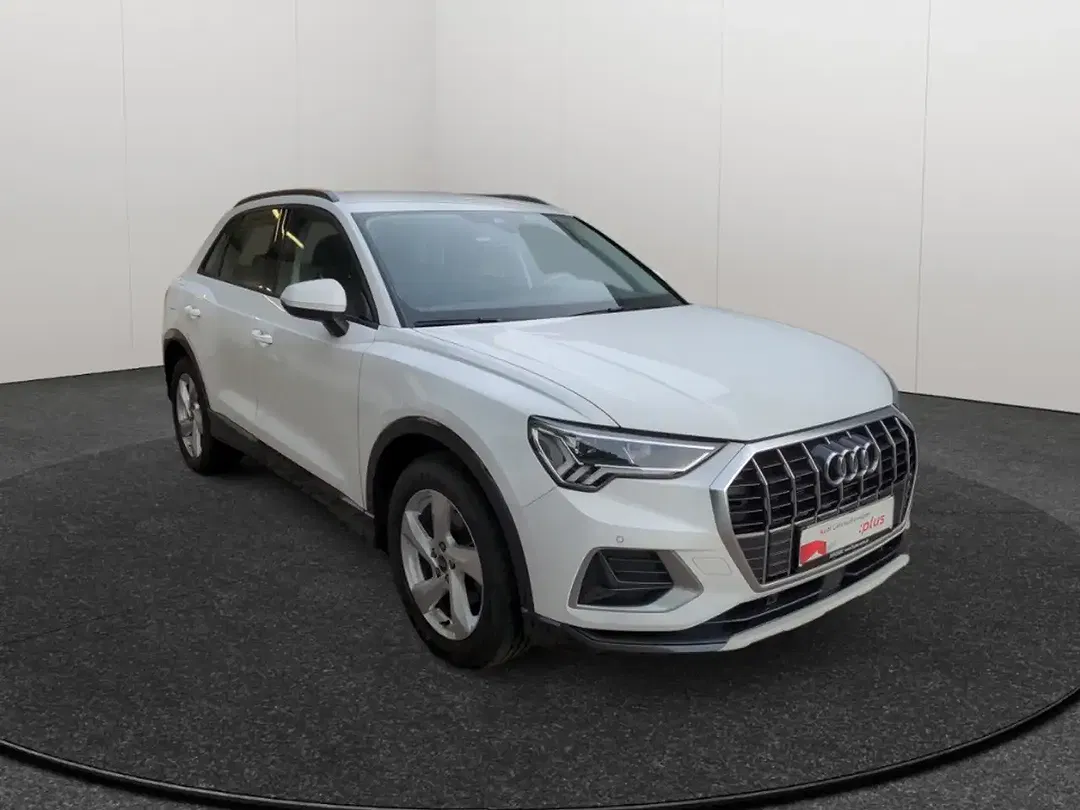 Audi Q3 - Thumbnail 3