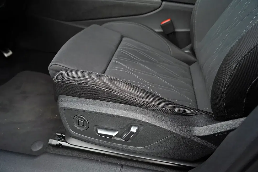 Audi Q3 - Thumbnail 13