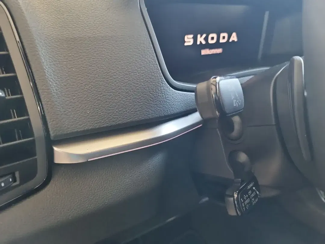 Skoda Karoq - Thumbnail 12