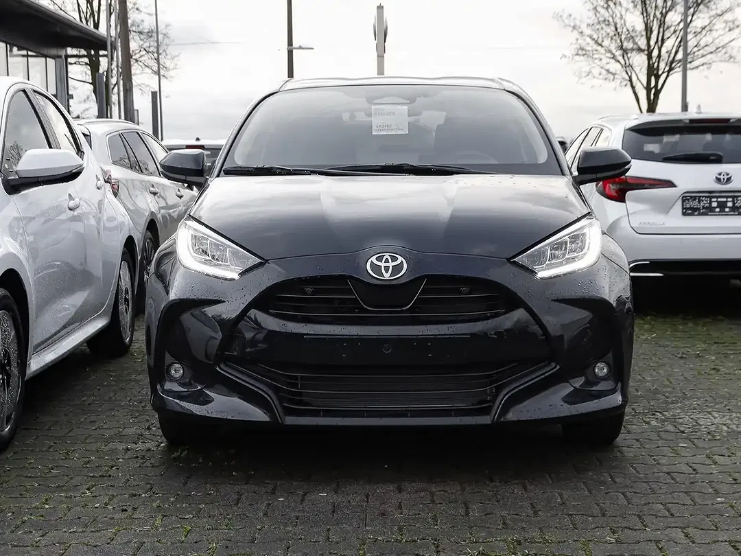 Toyota Yaris - Thumbnail 5