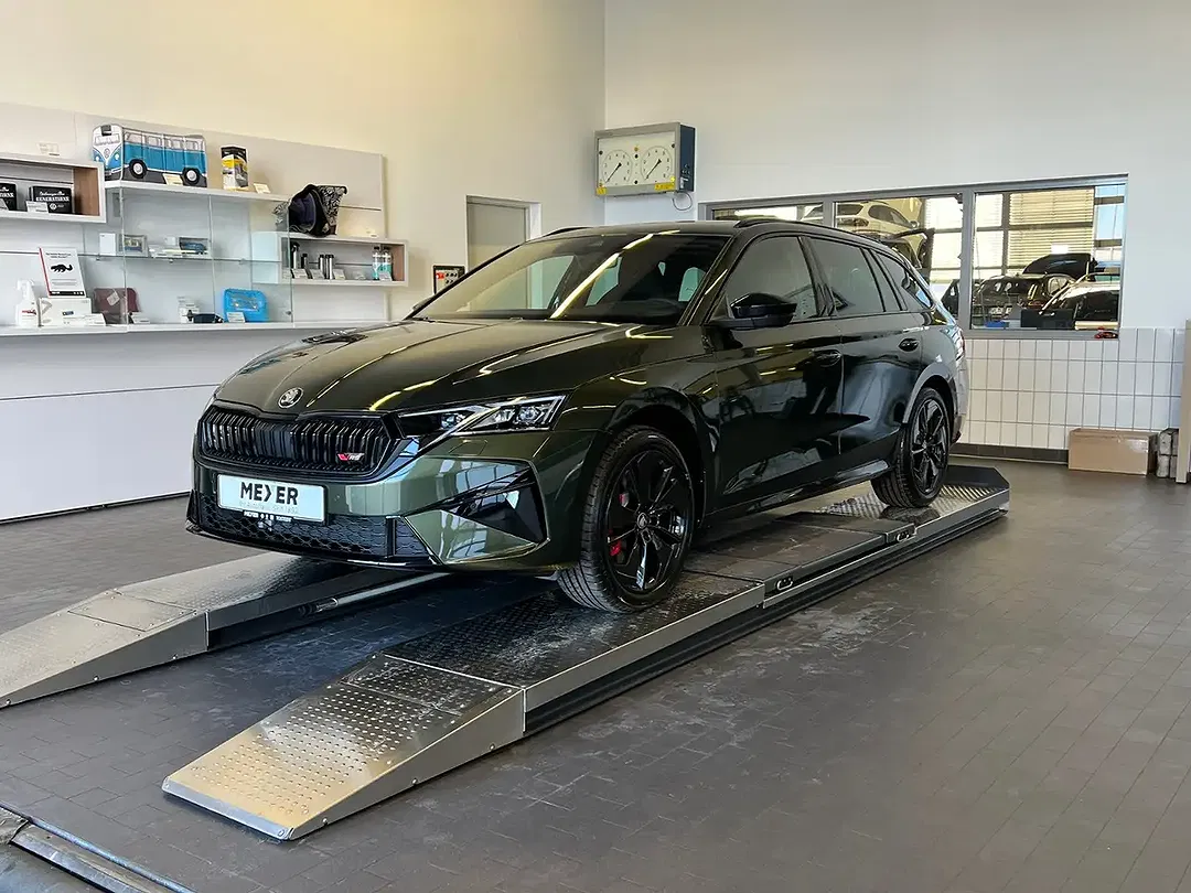 Skoda Octavia - Thumbnail 1