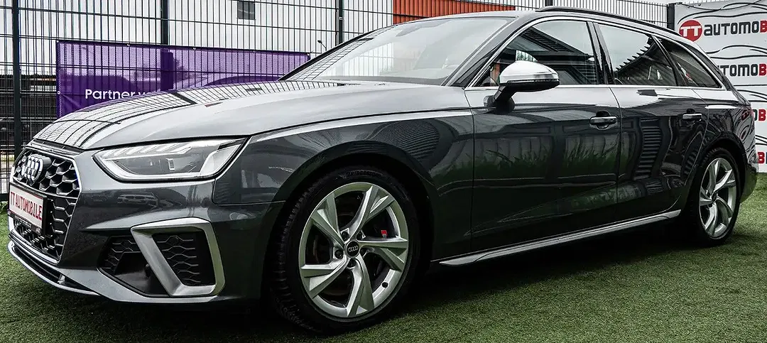 Audi S4 - Thumbnail 4