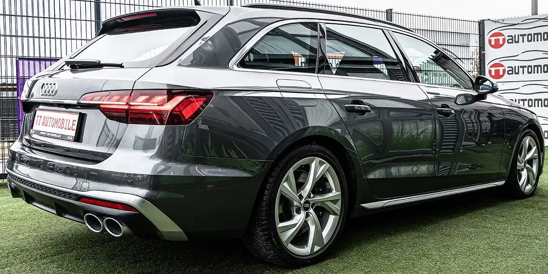 Audi S4 - Thumbnail 5