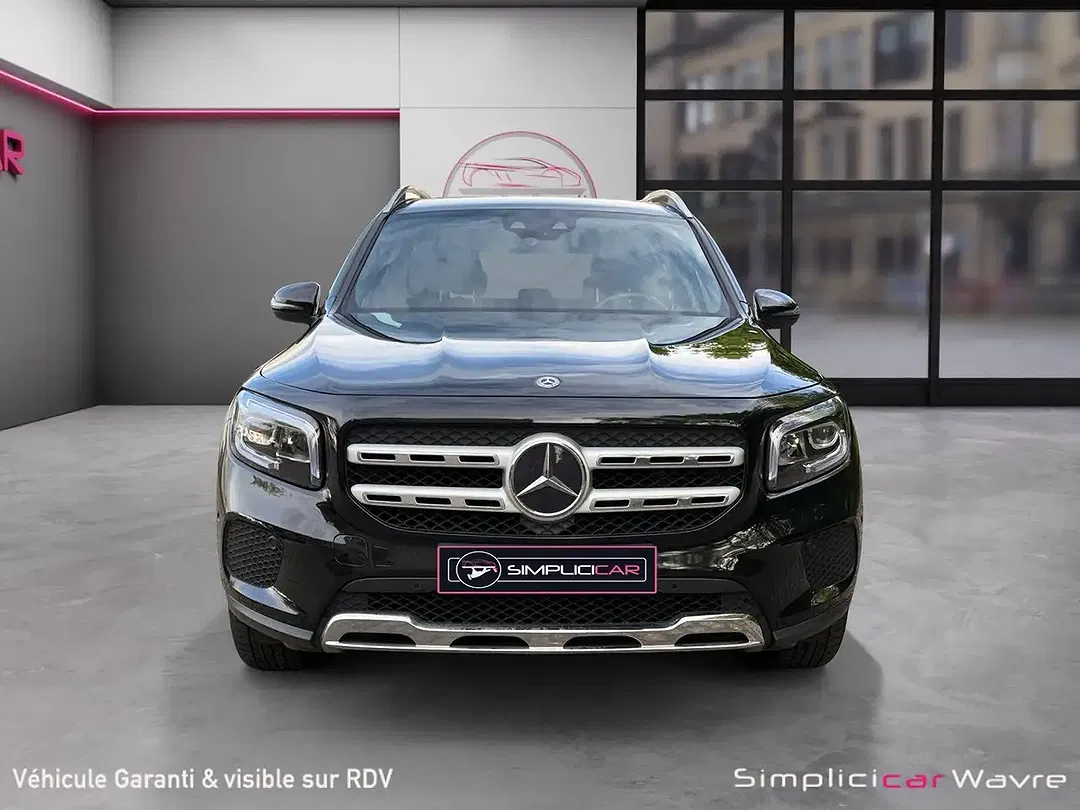 Mercedes-Benz GLB 200 - Thumbnail 4