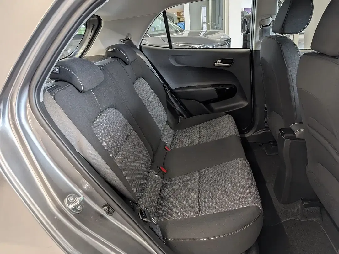 Kia Picanto - Thumbnail 11