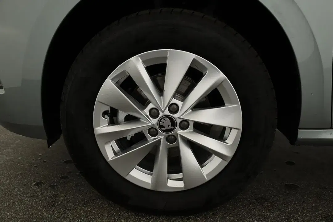 Skoda Kamiq - Thumbnail 13