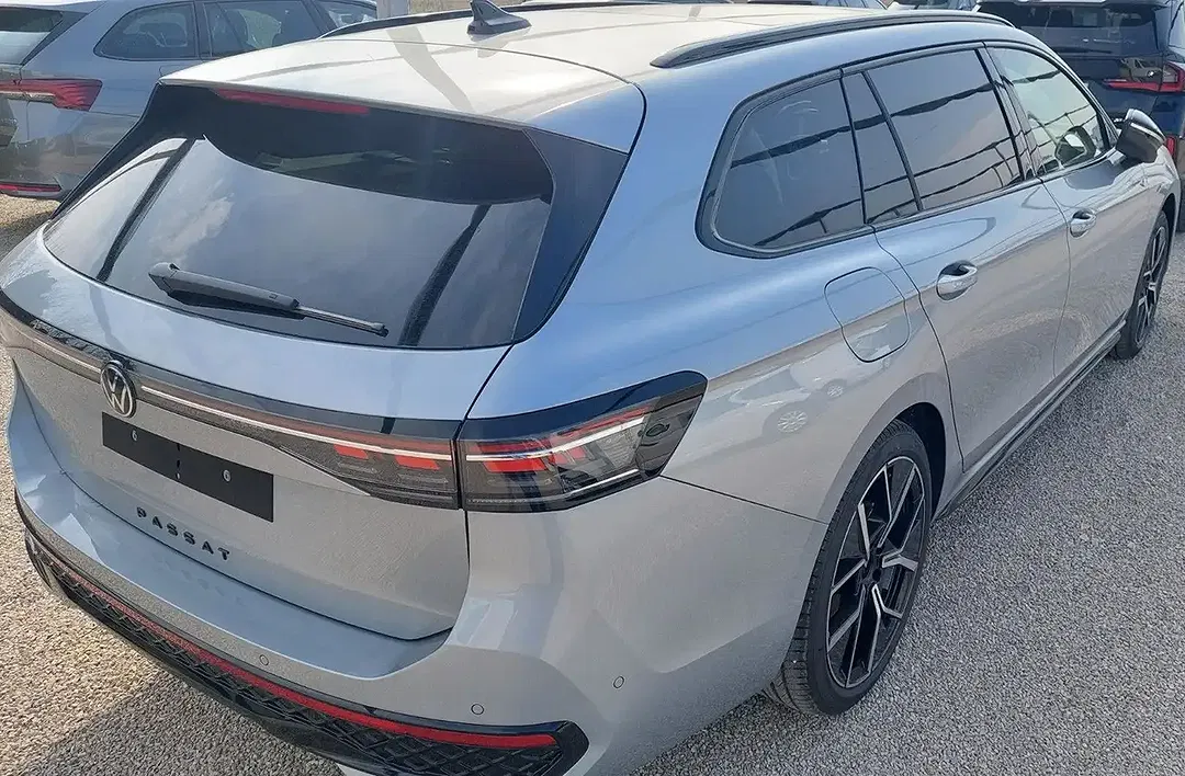 Volkswagen Passat Variant - Thumbnail 9