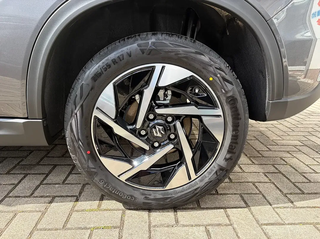 Suzuki Vitara - Thumbnail 15