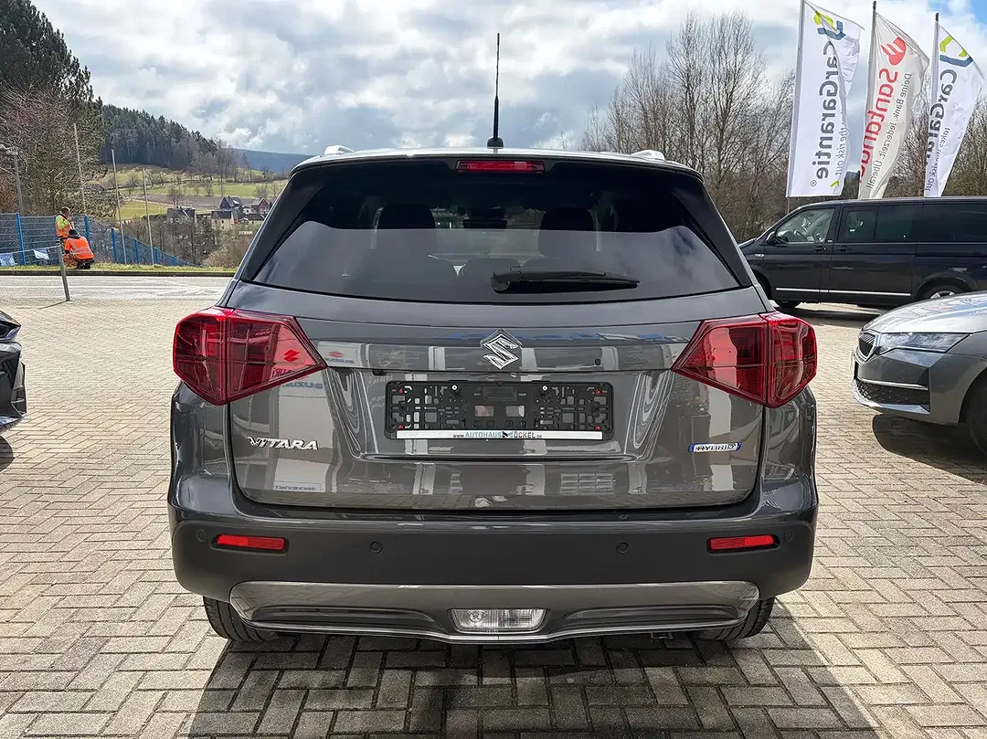 Suzuki Vitara - Thumbnail 5