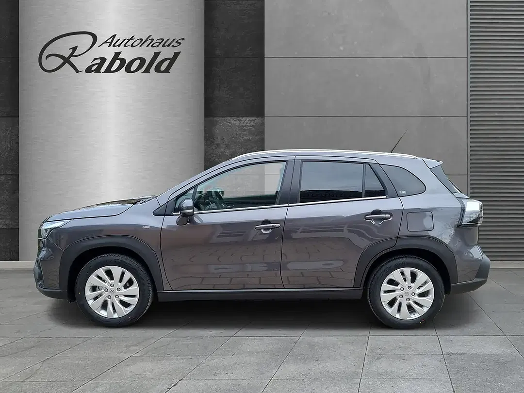 Suzuki S-Cross - Thumbnail 2
