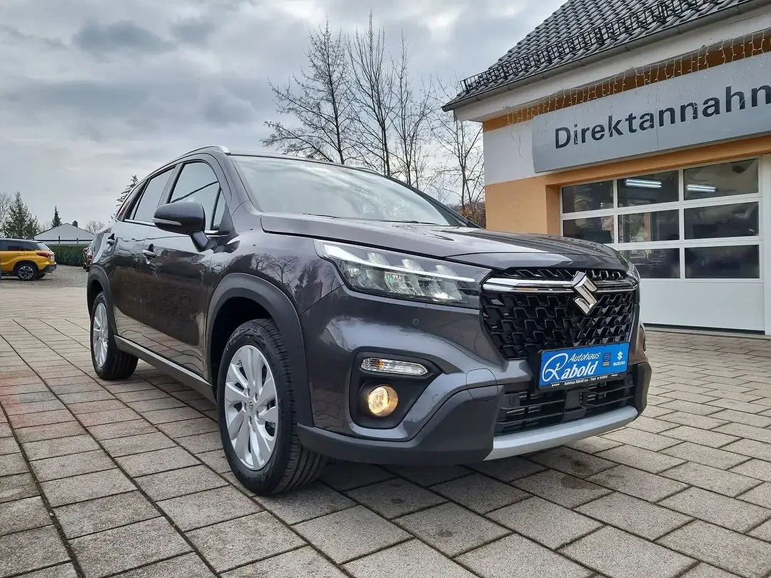 Suzuki S-Cross - Thumbnail 6