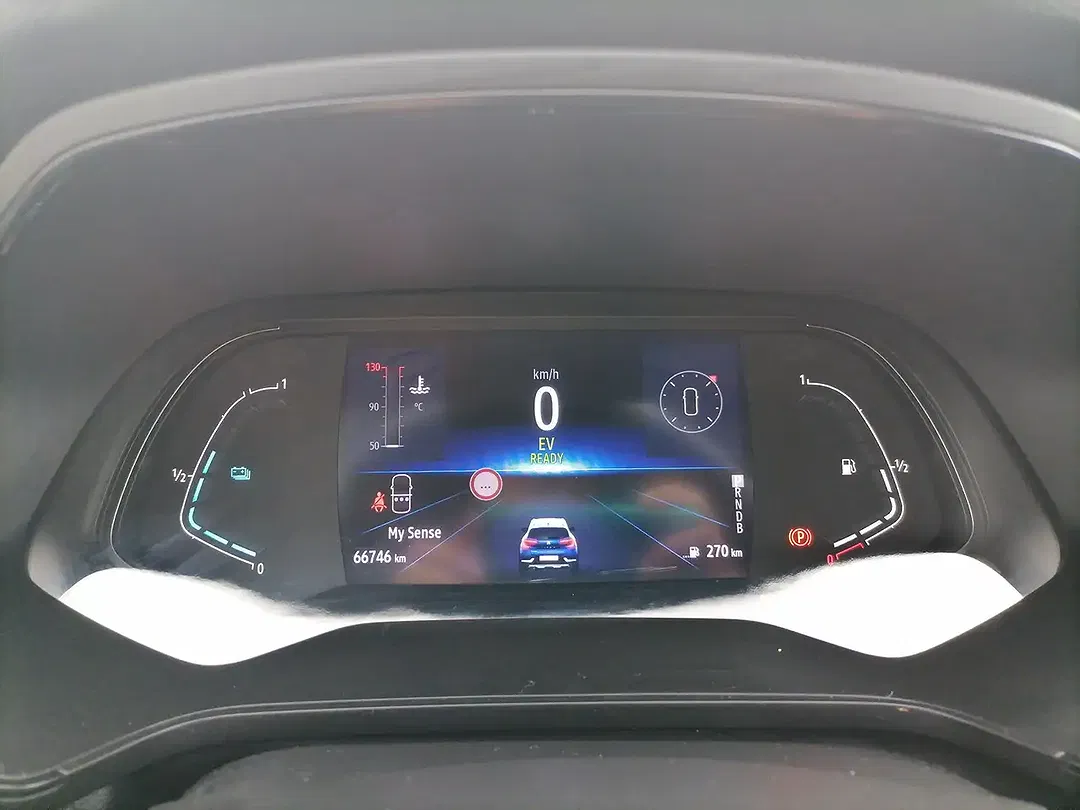Renault Captur - Thumbnail 13