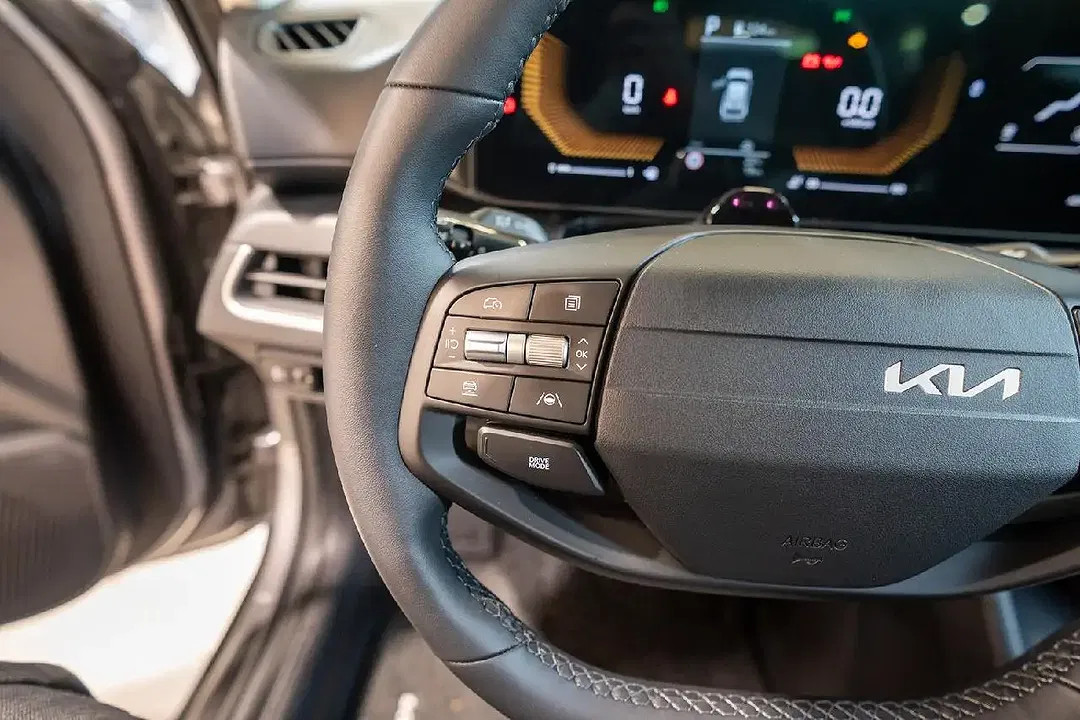 Kia K4 - Thumbnail 13
