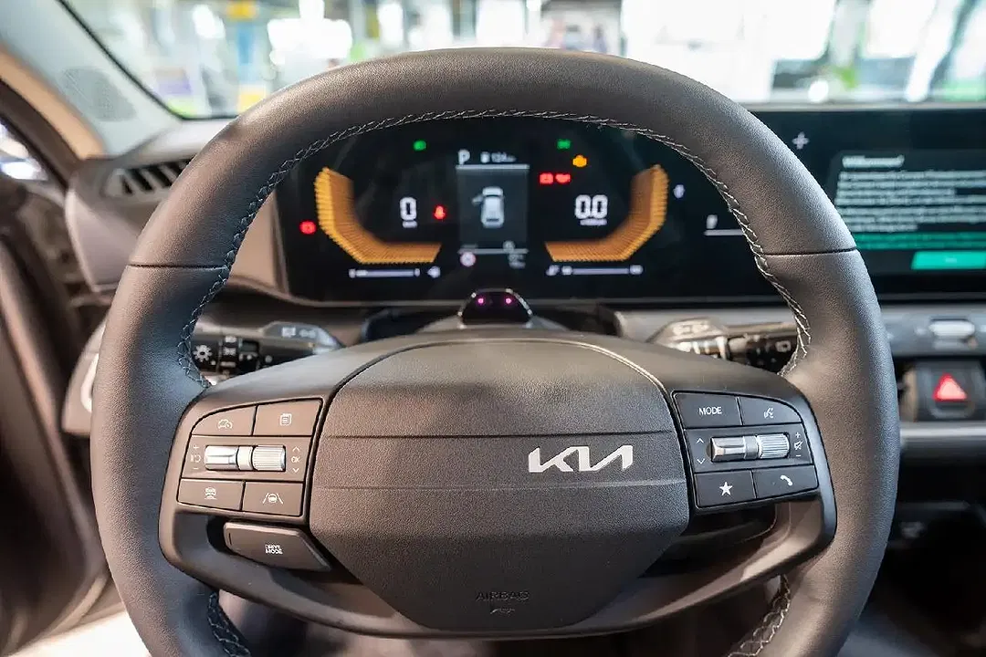 Kia K4 - Thumbnail 14