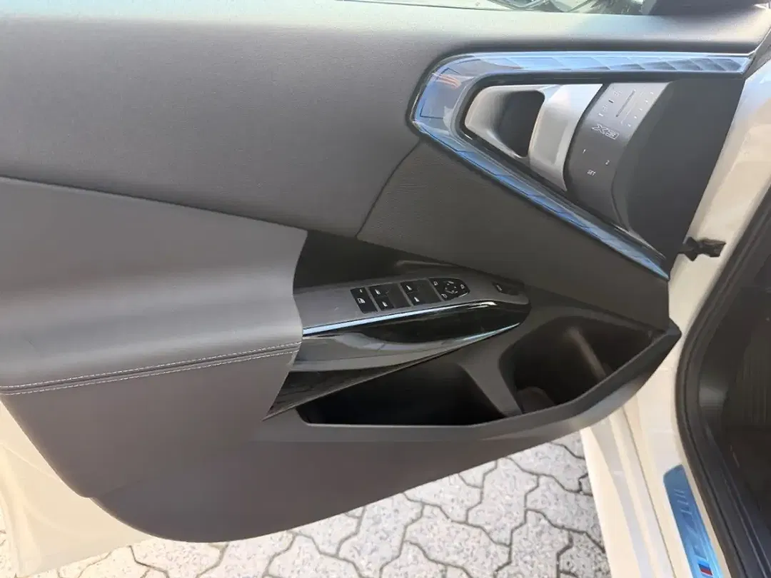 BMW X3 - Thumbnail 13