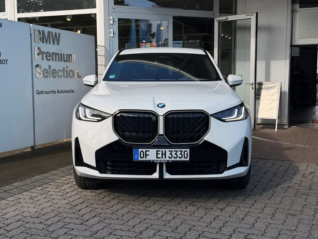 BMW X3 - Thumbnail 2