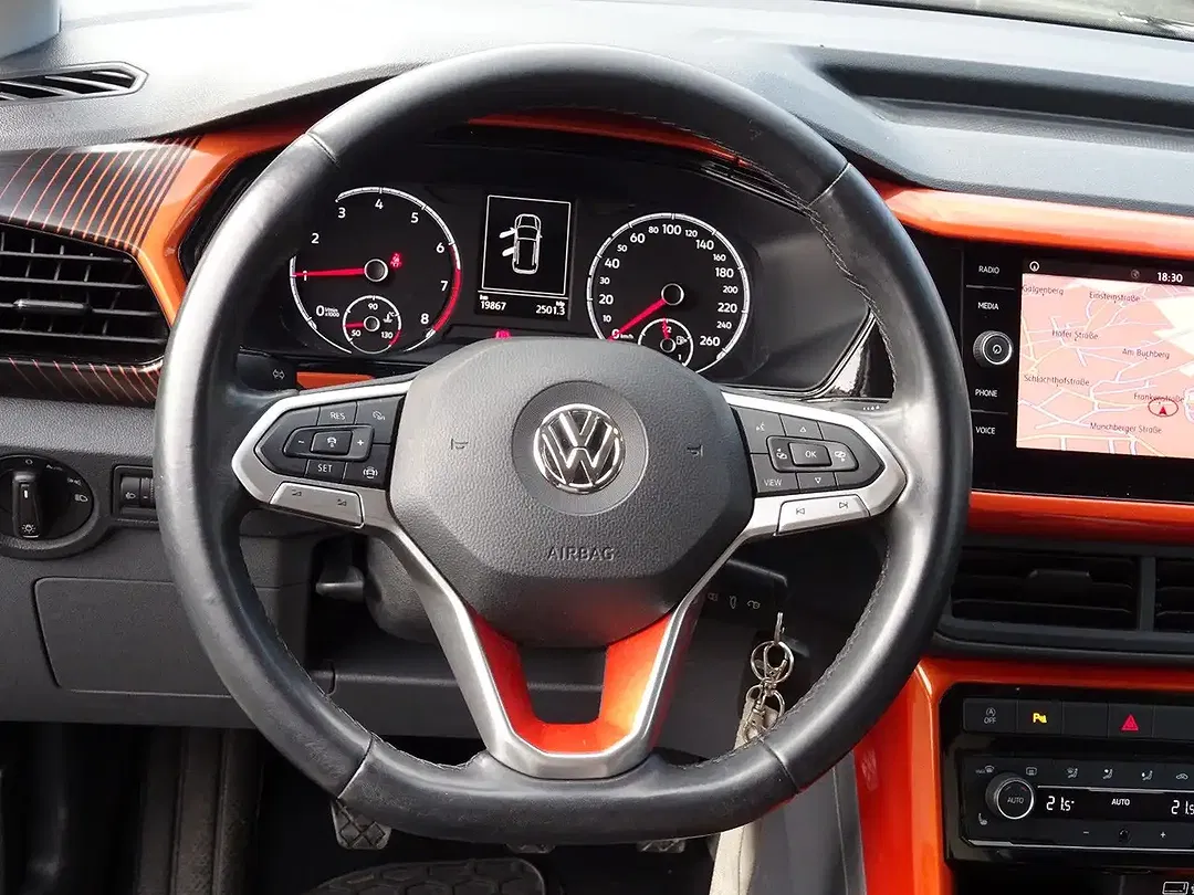 Volkswagen T-Cross - Thumbnail 14