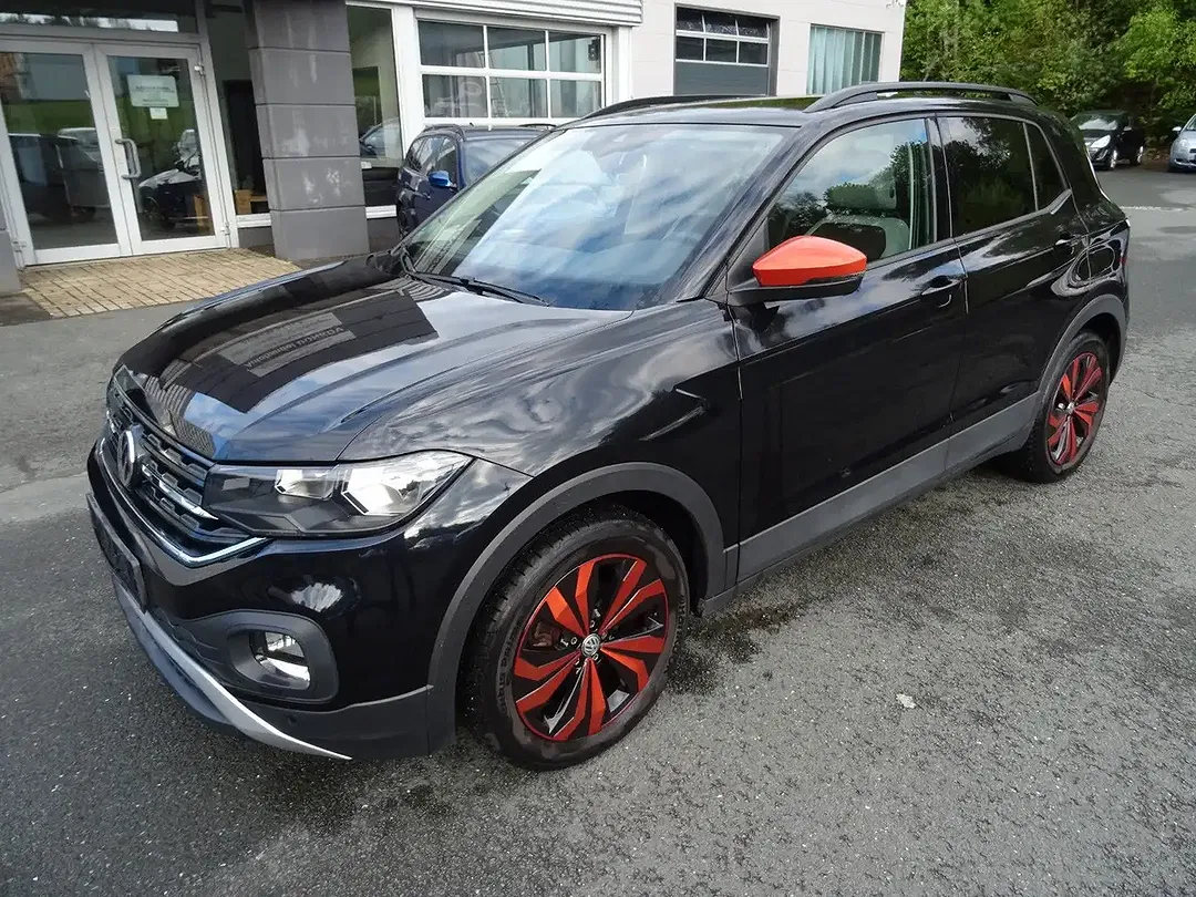 Volkswagen T-Cross - Thumbnail 2