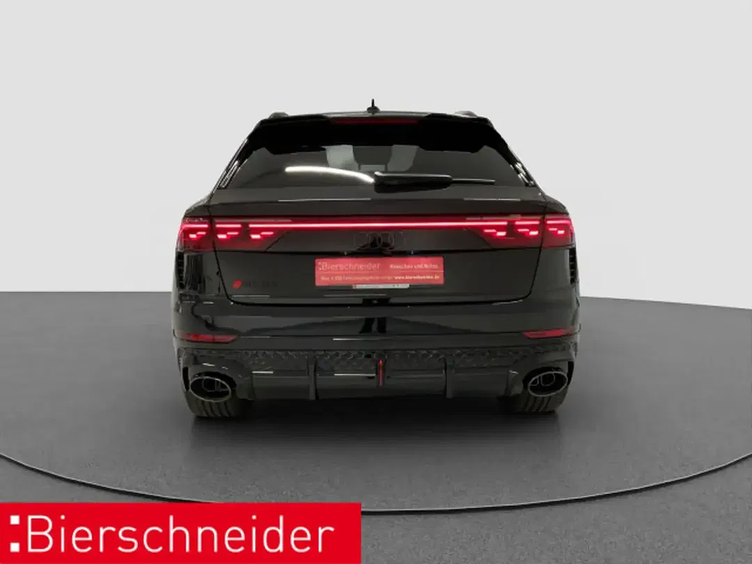 Audi RS Q8 - Thumbnail 3