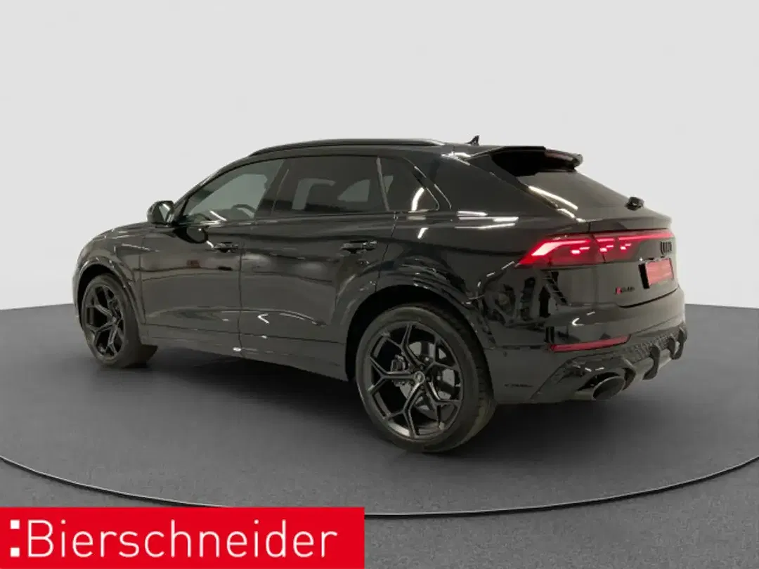 Audi RS Q8 - Thumbnail 4