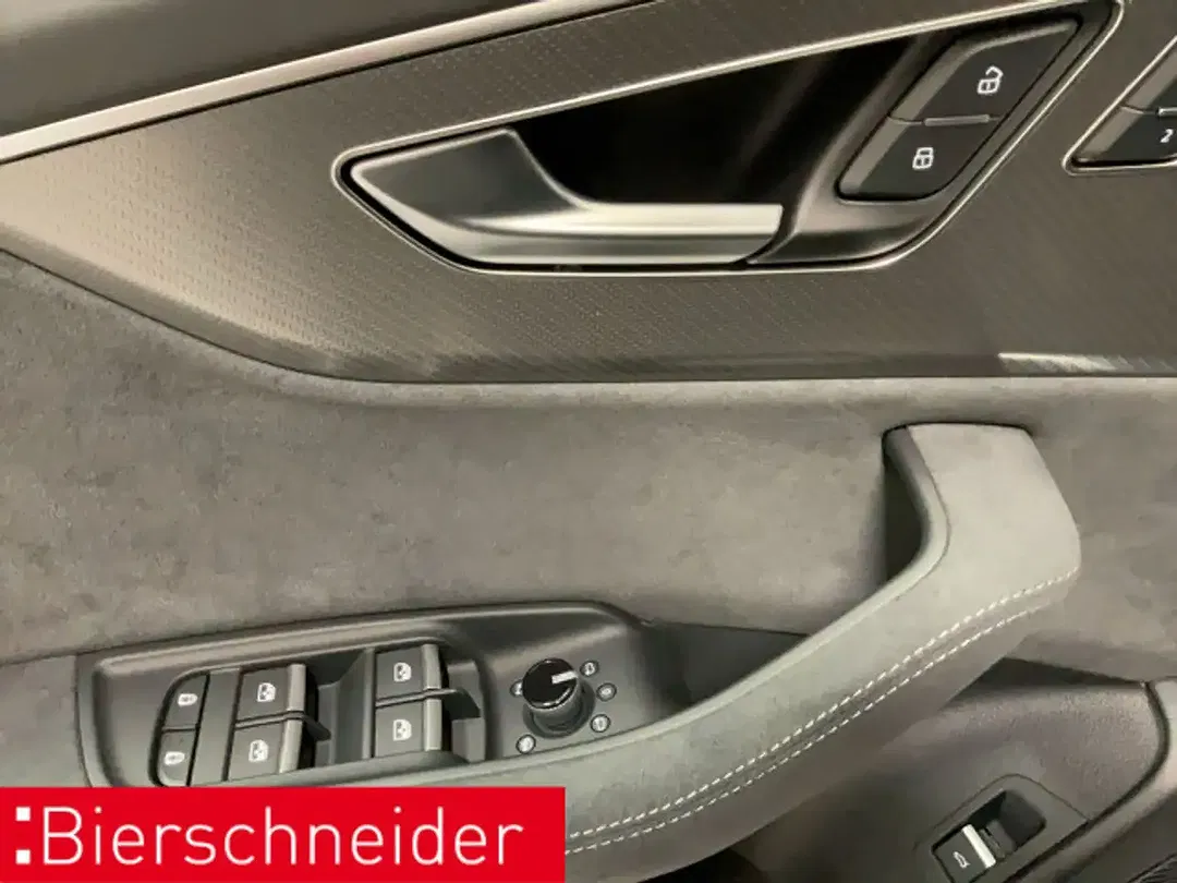 Audi RS Q8 - Thumbnail 7