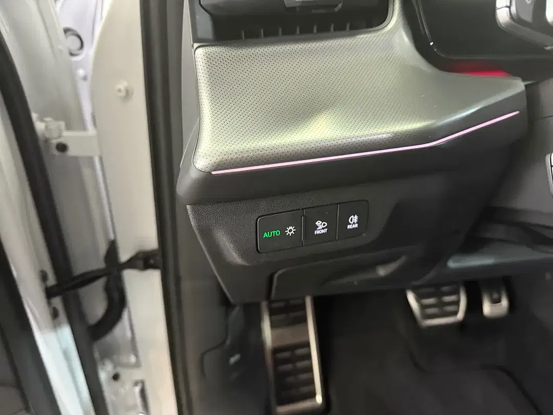 Audi Q3 - Thumbnail 12