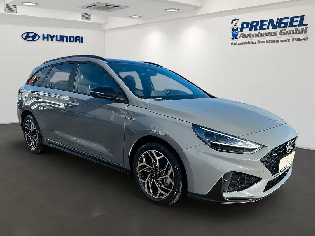 Hyundai i30 - Thumbnail 2
