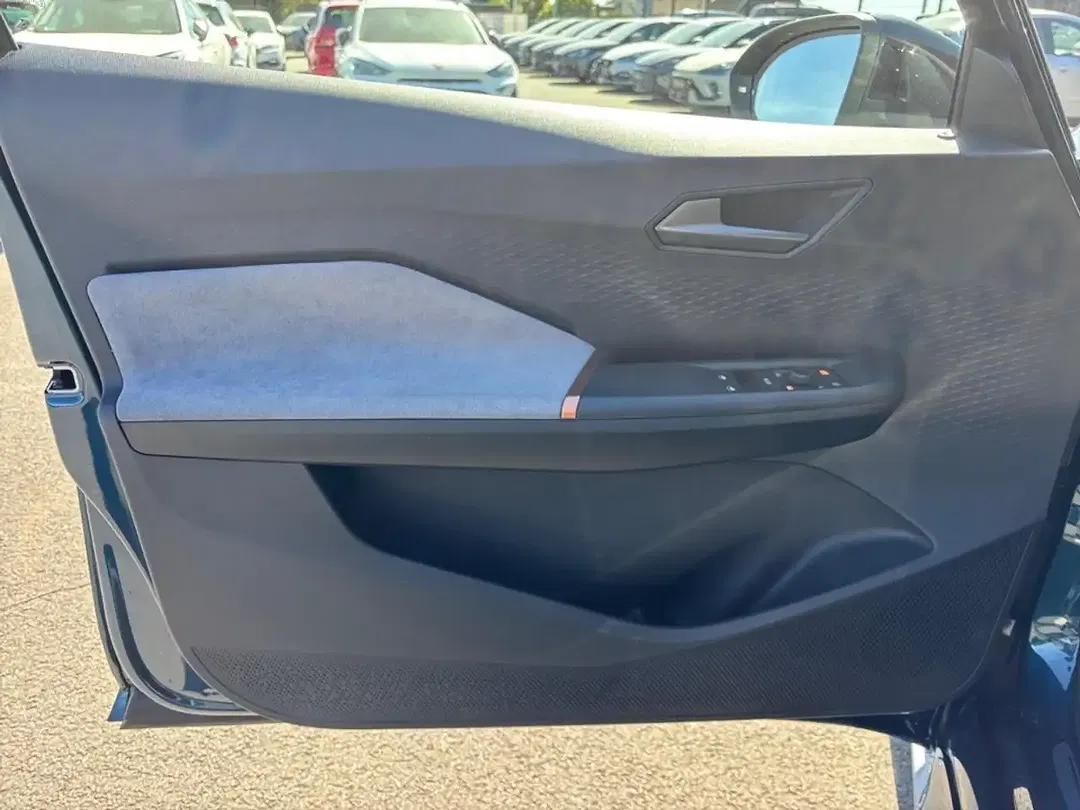 CUPRA Born - Thumbnail 11