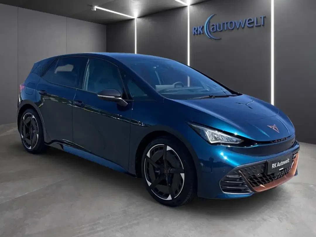 CUPRA Born - Thumbnail 2