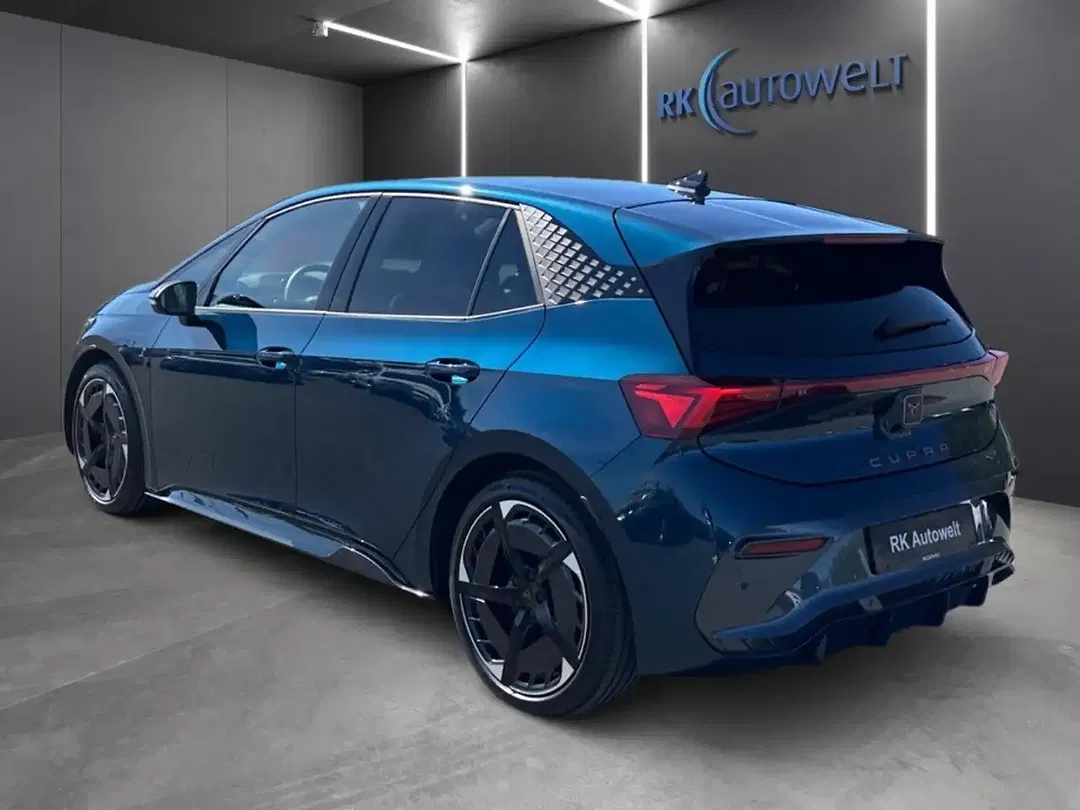 CUPRA Born - Thumbnail 5