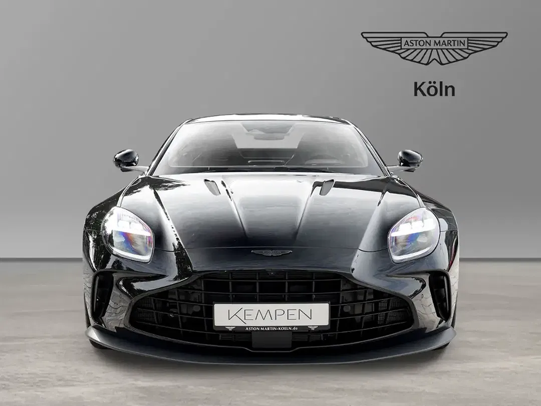 Aston Martin Vantage - Thumbnail 9
