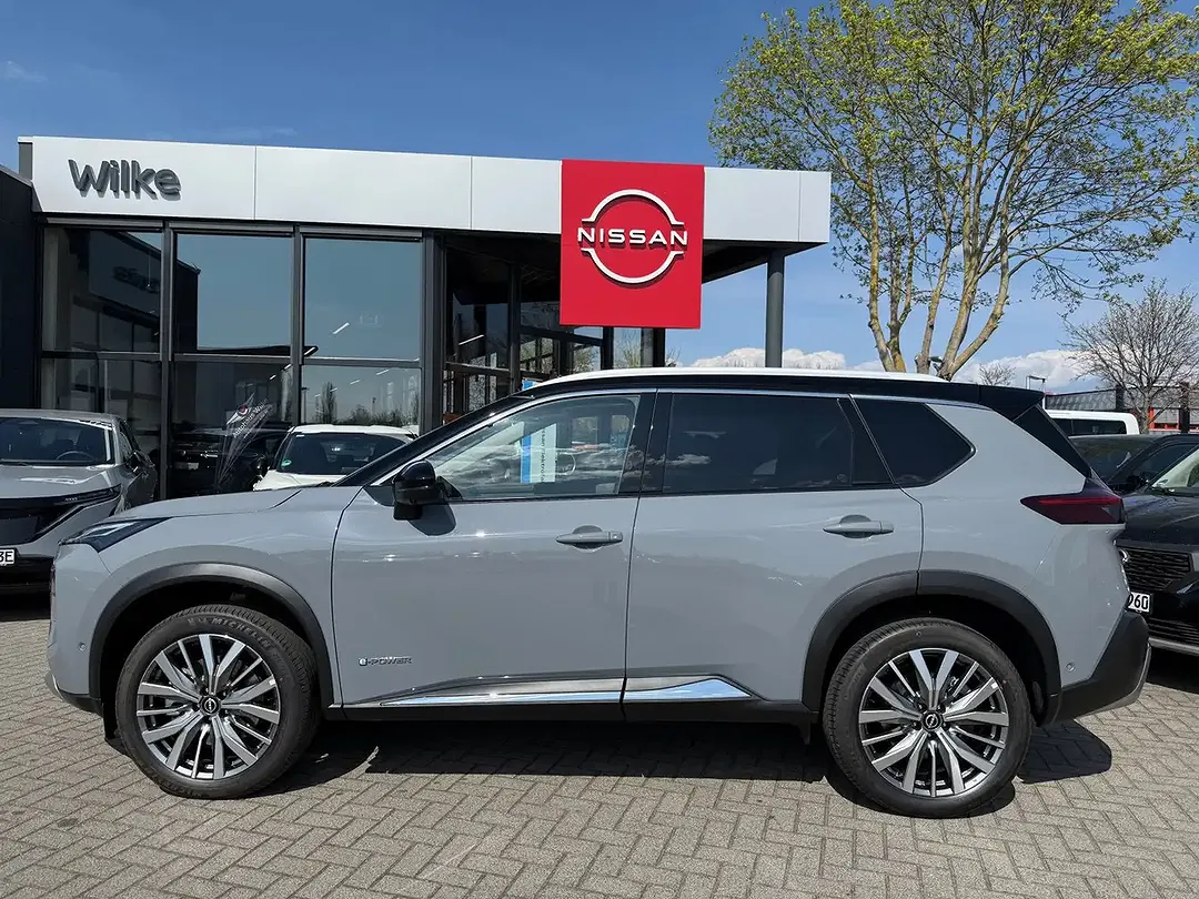 Nissan X-Trail - Thumbnail 3