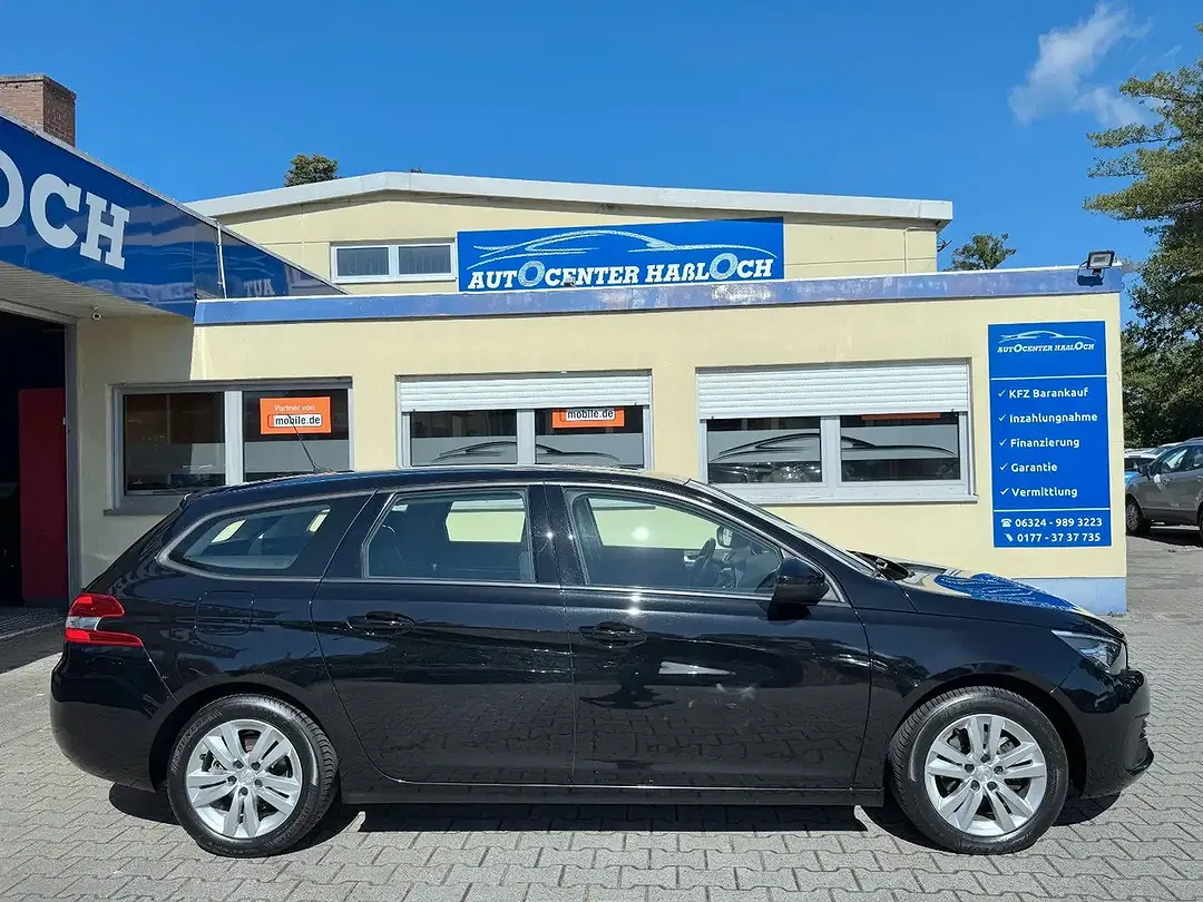 Peugeot 308 - Thumbnail 12